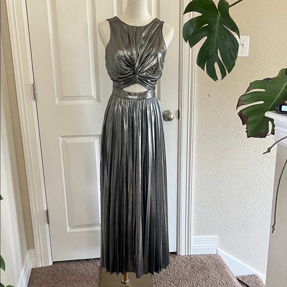 Elegant Liquid Silver Maxi Dress Pleated Skirt Cut Out Open Back